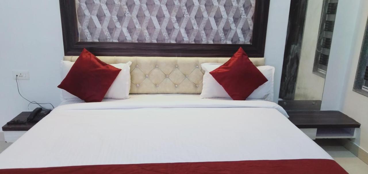 Hotel White House Pune Eksteriør bilde